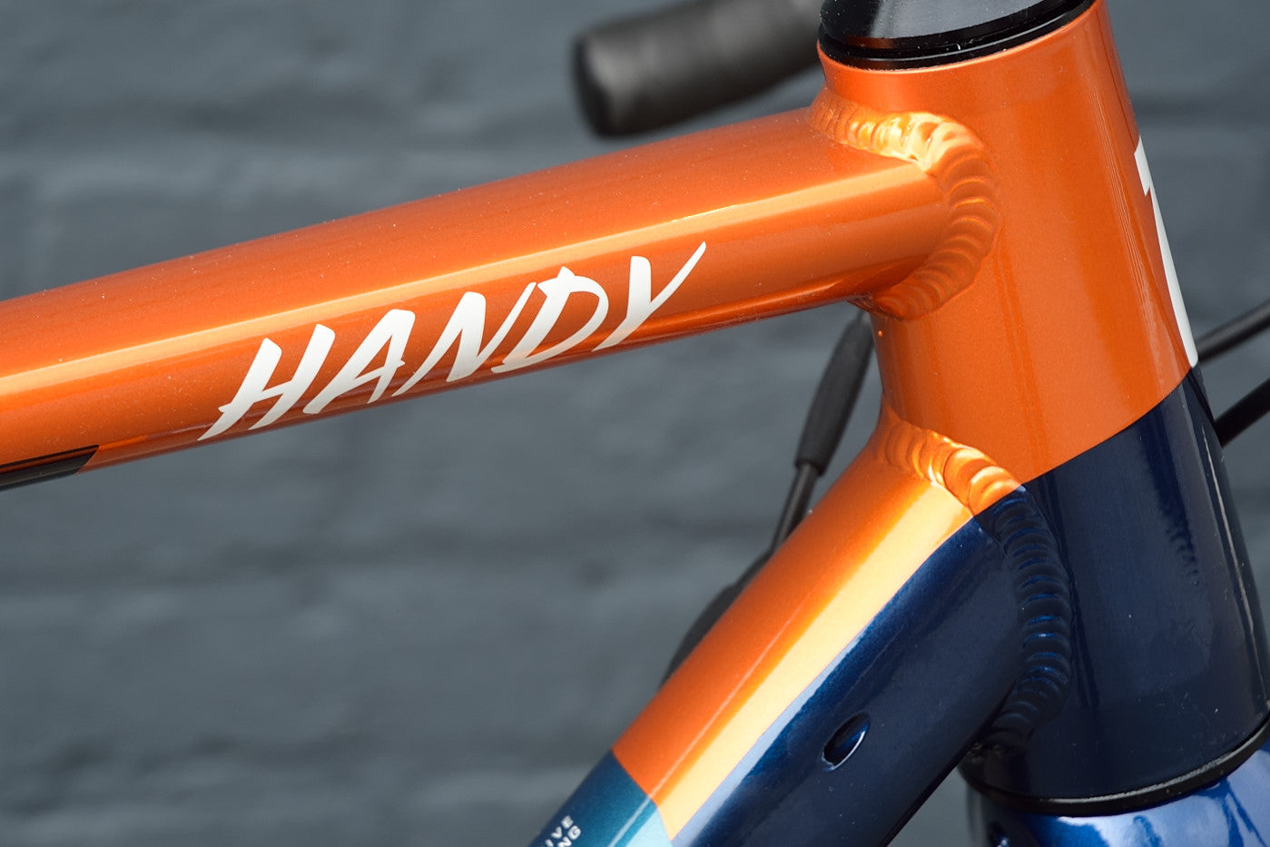 Olympia Handy